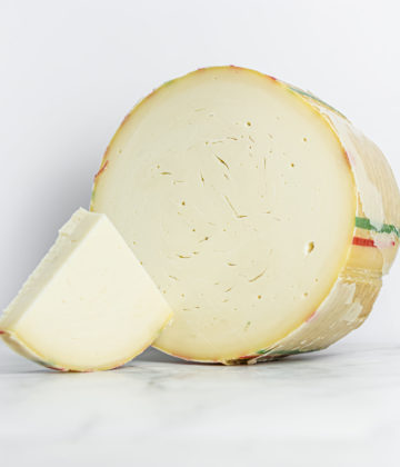 Provolone-Käse Pikant 7 Fette, der echte italienische Käse, my little italy