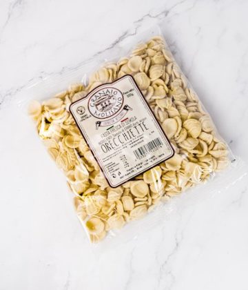 Pâtes orecchiette fraîches évoquant la tradition de Molise, paquet de 500g.